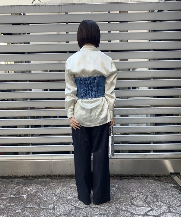 中川　ゆららさんの「BEAMS WOMEN｜GIANNI CHIARINI / CAMILLA メタリック レザートートバッグ」を使ったコーディネート