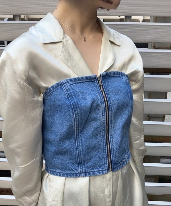 中川　ゆららさんの「BEAMS WOMEN｜GIANNI CHIARINI / CAMILLA メタリック レザートートバッグ」を使ったコーディネート