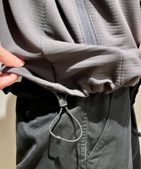 西村 光平さんの「BEAMS WOMEN｜BEAMS / レイズド ハーフジップ フーディ」を使ったコーディネート