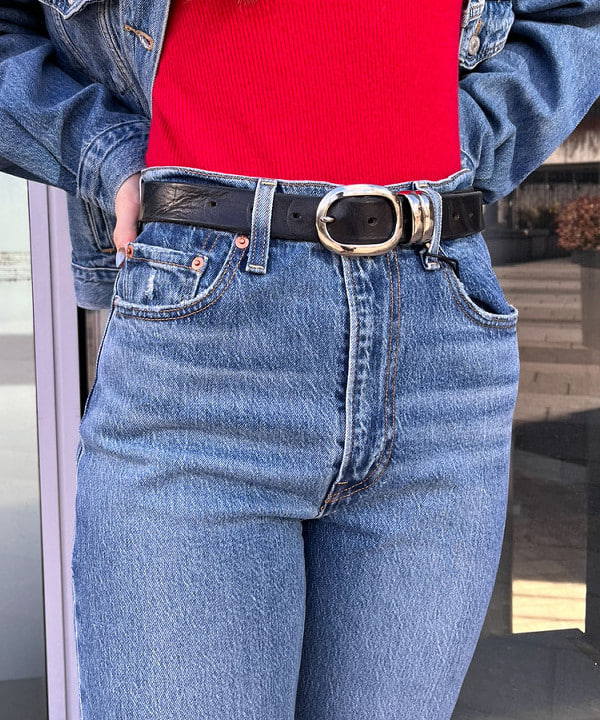 ちりこさんの「BEAMS WOMEN｜LEVI&rsquo;S(R) / RIBCAGE BELLS」を使ったコーディネート