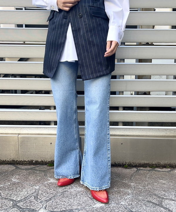 千田 静香さんの「BEAMS WOMEN｜upper hights × Demi-Luxe BEAMS / 別注 THE DYLAN デニムパンツ」を使ったコーディネート
