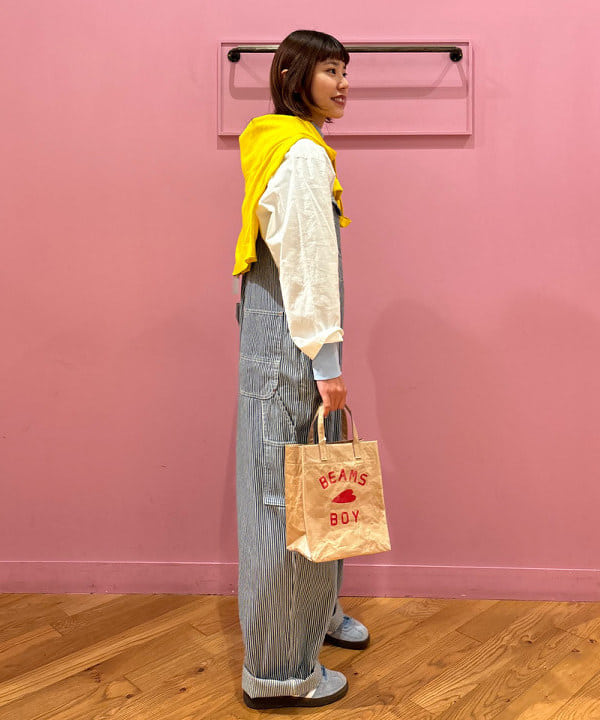 佐々木 南美さんの「BEAMS WOMEN｜BEAMS BOY / BBロゴ ショップバック」を使ったコーディネート