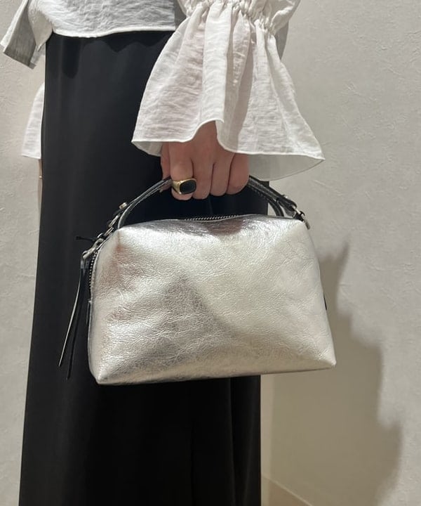 篠崎 香月さんの「BEAMS WOMEN｜upper hights × Demi-Luxe BEAMS / 別注 THE BUSTIER トップス」を使ったコーディネート