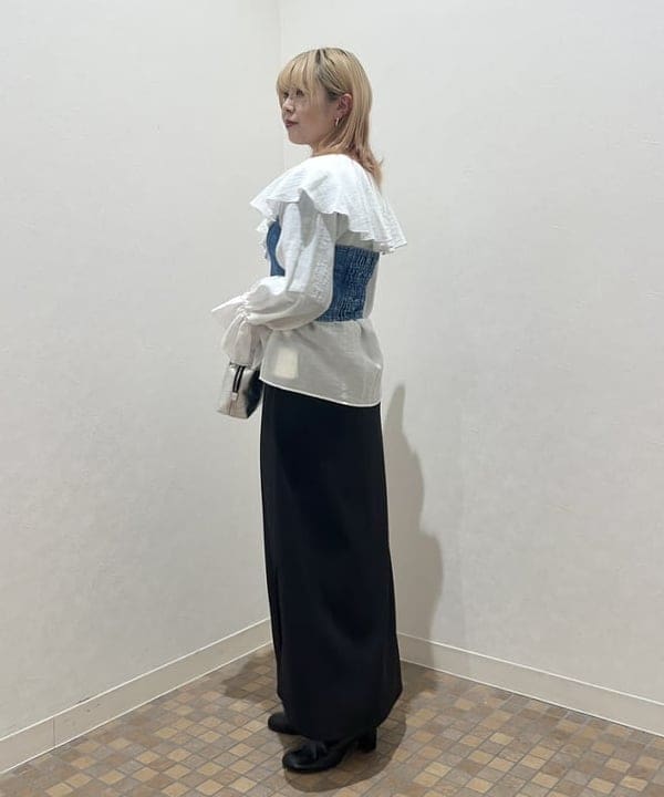 篠崎 香月さんの「BEAMS WOMEN｜upper hights × Demi-Luxe BEAMS / 別注 THE BUSTIER トップス」を使ったコーディネート