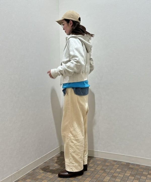 サワイさんの「BEAMS WOMEN｜【別注】BUZZ RICKSON'S / シャンブレー ロングスリーブ シャツ」を使ったコーディネート