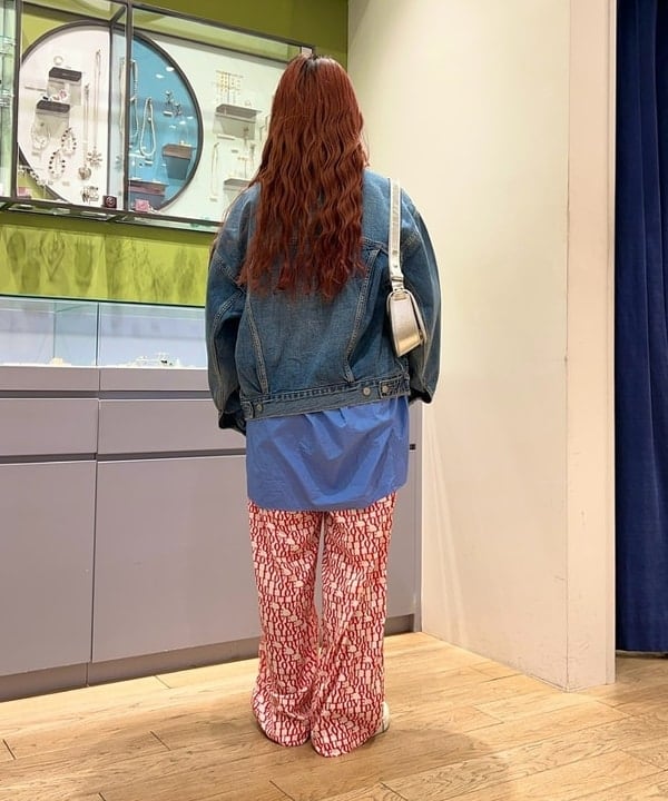 オカベ　アヤカさんの「BEAMS WOMEN｜」を使ったコーディネート