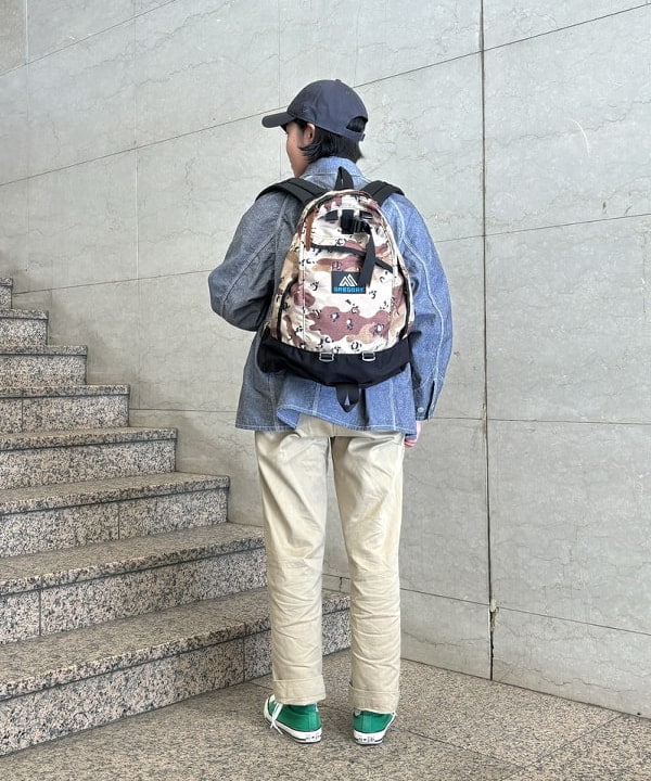 葵さんの「BEAMS WOMEN｜【別注】BUZZ RICKSON'S / シャンブレー ロングスリーブ シャツ」を使ったコーディネート