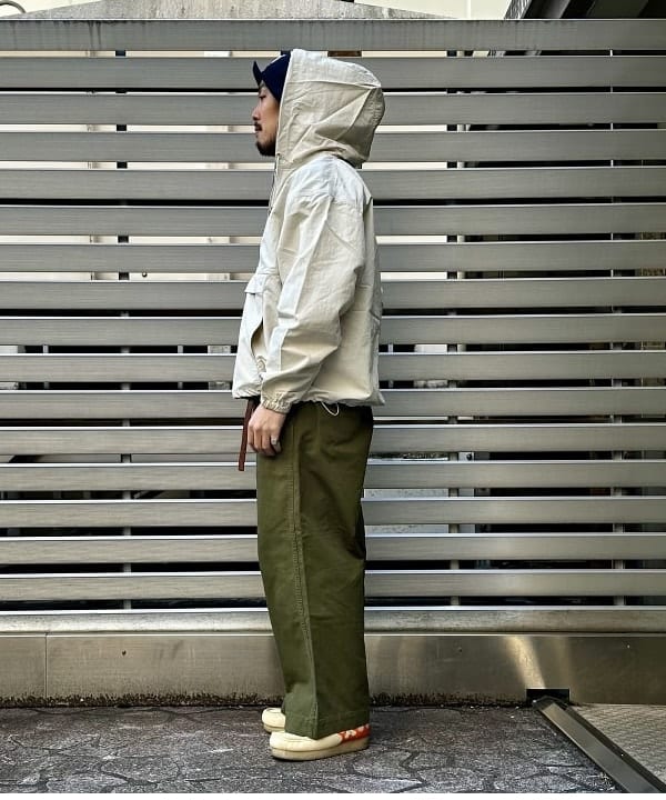 佐々木 祐太さんの「BEAMS WOMEN｜BEAMS / ヴィンテージライク フェード フルジップフーディ」を使ったコーディネート