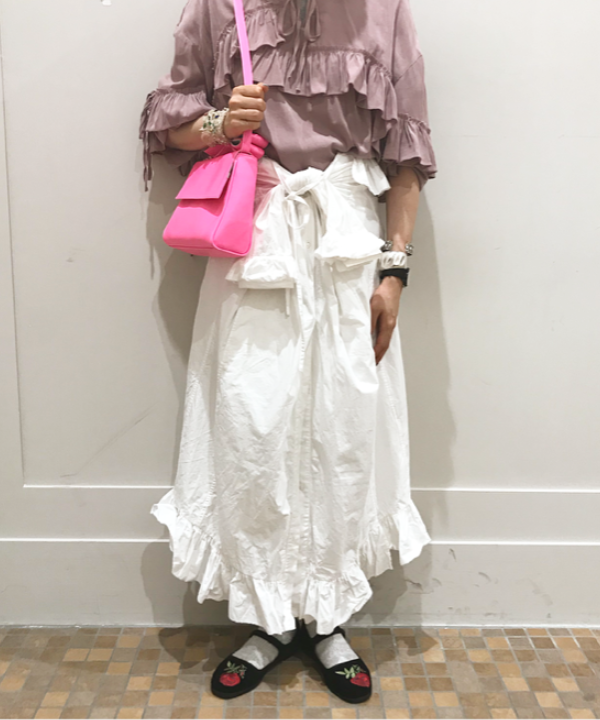 MAYURIさんの「BEAMS WOMEN｜BEAMS BOY / ラメ リブ クルー ソックス NEW」を使ったコーディネート