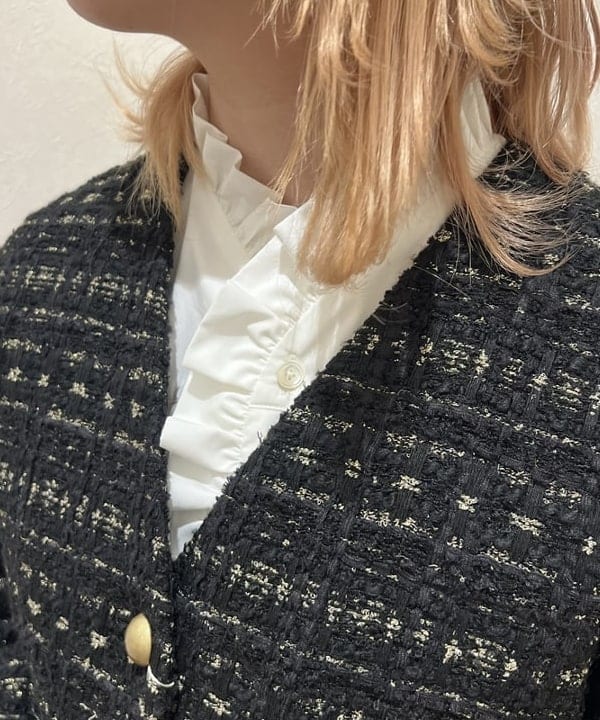 篠崎 香月さんの「BEAMS WOMEN｜Demi-Luxe BEAMS / ソフト ドレープ タックパンツ」を使ったコーディネート