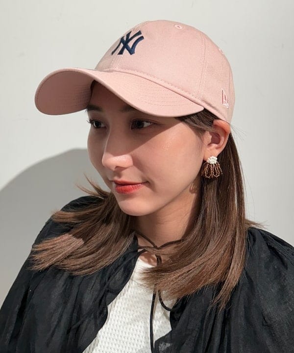 佐藤 亜美さんの「BEAMS WOMEN｜コットン サーマル クルーネック ロングスリーブ Tシャツ」を使ったコーディネート