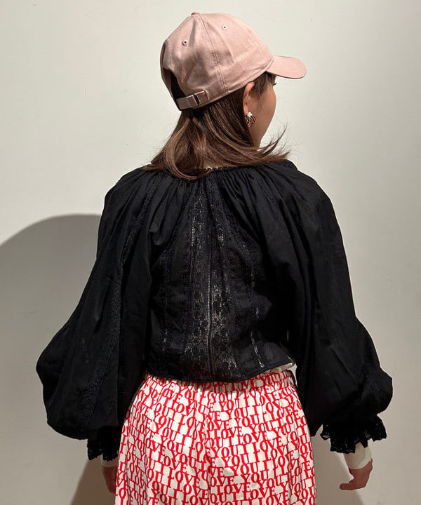 佐藤 亜美さんの「BEAMS WOMEN｜コットン サーマル クルーネック ロングスリーブ Tシャツ」を使ったコーディネート