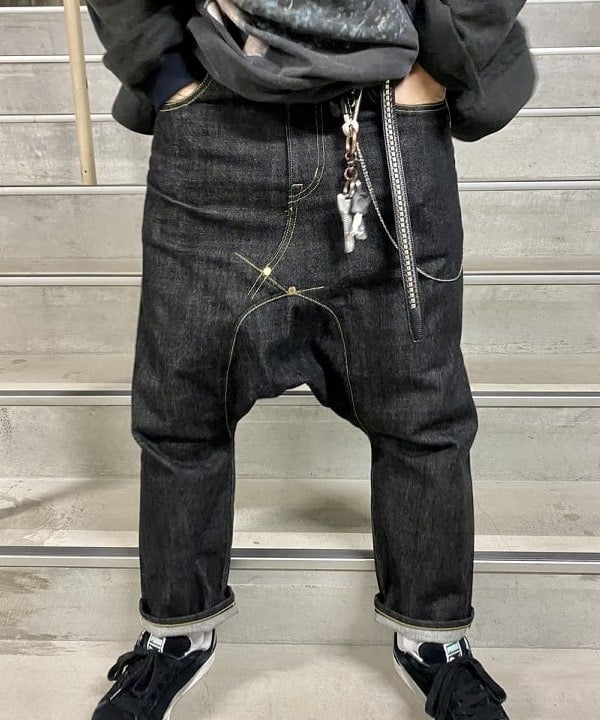 平井 利空さんの「BEAMS WOMEN｜Monitaly / Extra Long 3/4 Clincher Belt」を使ったコーディネート