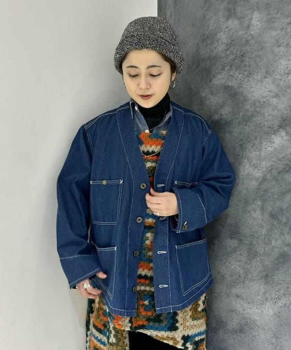 吉野 多恵さんの「BEAMS WOMEN｜BUZZ RICKSON'S / 別注 シャンブレー ロングスリーブ シャツ」を使ったコーディネート