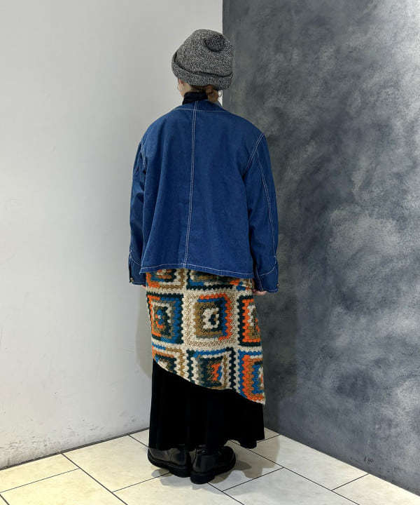 吉野 多恵さんの「BEAMS WOMEN｜BUZZ RICKSON'S / 別注 シャンブレー ロングスリーブ シャツ」を使ったコーディネート