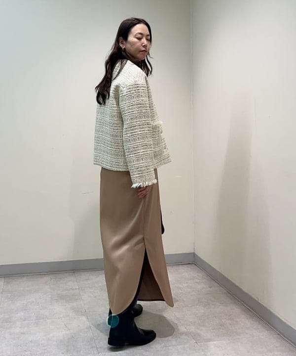 関 桂子さんの「BEAMS WOMEN｜EFFE BEAMS / フレアカフス プルオーバーニット」を使ったコーディネート