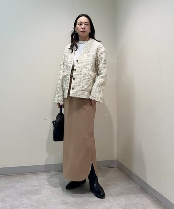 関 桂子さんの「BEAMS WOMEN｜EFFE BEAMS / フレアカフス プルオーバーニット」を使ったコーディネート