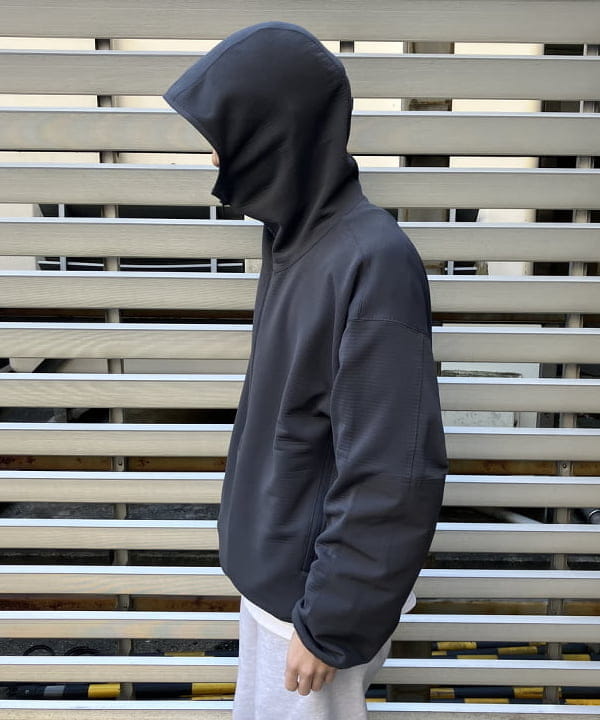 ホサカさんの「BEAMS WOMEN｜BEAMS / レイズド ハーフジップ フーディ」を使ったコーディネート