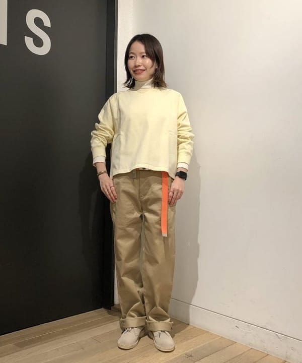 おはぎ(萩原)さんの「BEAMS WOMEN｜BUZZ RICKSON'S × BEAMS BOY / チノパンツ」を使ったコーディネート