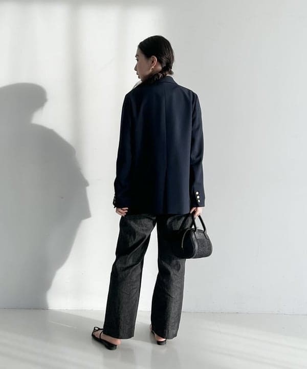 佐藤 美樹さんの「BEAMS WOMEN｜エディター坪田あさみ × woadblue × Demi-Luxe BEAMS / 別注 2タック デニムパンツ」を使ったコーディネート