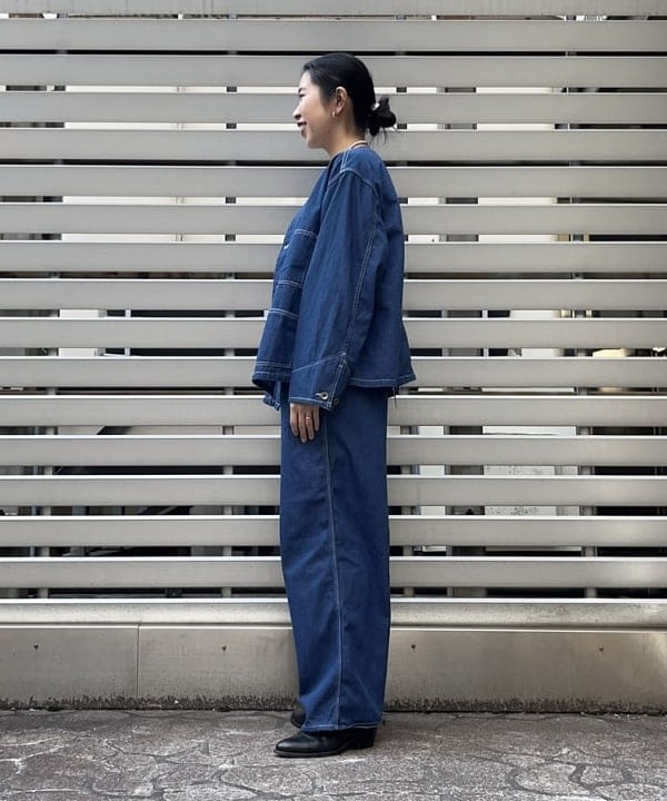ミナミマリコさんの「BEAMS WOMEN｜ナバルボーダー ビッグ ボートネック カットソー」を使ったコーディネート