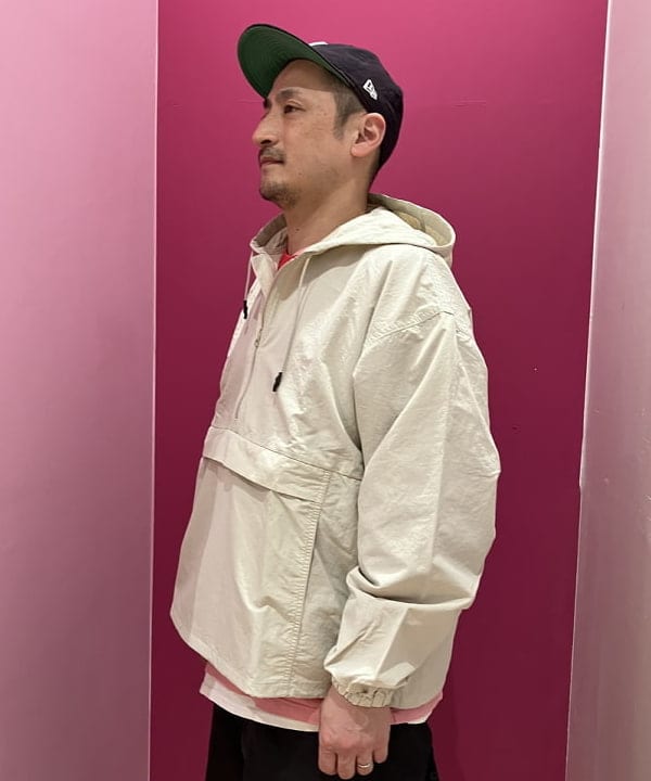 穴井 唯志さんの「BEAMS WOMEN｜BEAMS / ビッグ 6ポケット カーゴパンツ」を使ったコーディネート