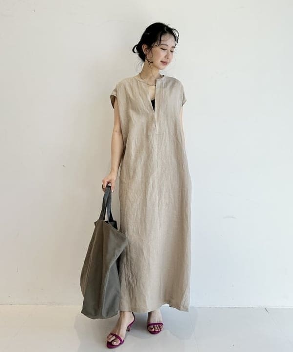 佐藤 美樹さんの「BEAMS WOMEN｜Demi-Luxe BEAMS / ウエーブ ワイド バングル」を使ったコーディネート