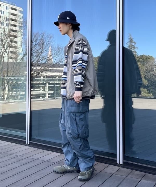 平柳 楓馬さんの「BEAMS WOMEN｜BEAMS / ナイロン イージー カーゴパンツ」を使ったコーディネート