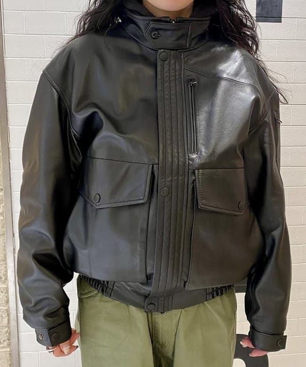 鈴木 悠里さんの「BEAMS WOMEN｜SALOMON / XT-6 BLACK」を使ったコーディネート