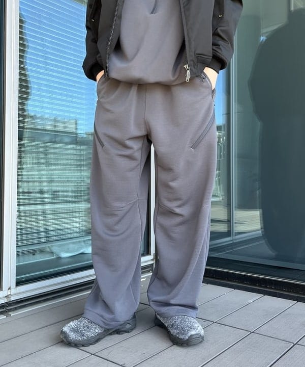 平柳 楓馬さんの「BEAMS WOMEN｜BEAMS / レイズド ハーフジップ フーディ」を使ったコーディネート