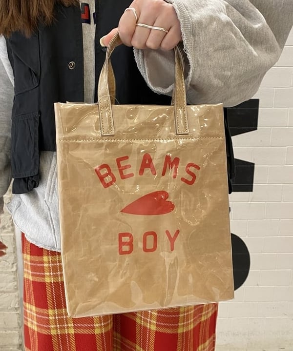 木村 海侑さんの「BEAMS WOMEN｜BEAMS BOY / BBロゴ ショップバック」を使ったコーディネート