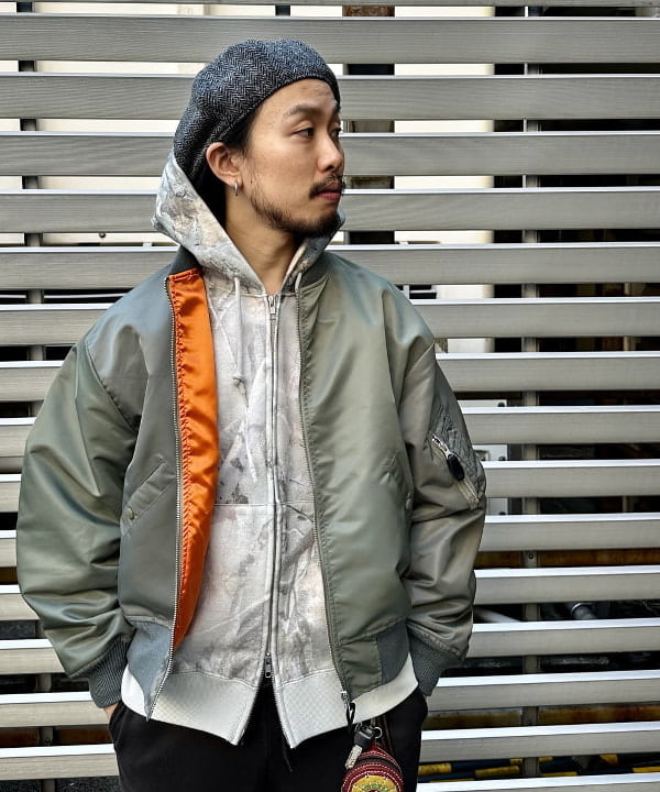 佐々木 祐太さんの「BEAMS WOMEN｜BEAMS / ツリー柄プリント フルジップフーディ」を使ったコーディネート