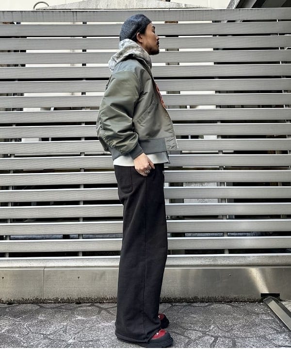 佐々木 祐太さんの「BEAMS WOMEN｜BEAMS / ツリー柄プリント フルジップフーディ」を使ったコーディネート