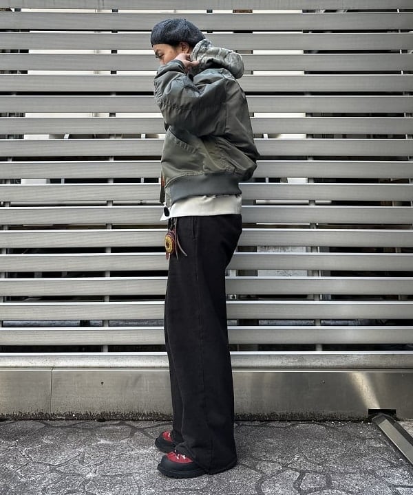佐々木 祐太さんの「BEAMS WOMEN｜BEAMS / ツリー柄プリント フルジップフーディ」を使ったコーディネート