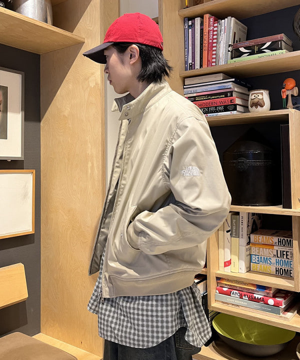 平柳 楓馬さんの「BEAMS WOMEN｜BEAMS / ワイドフィット デニムパンツ」を使ったコーディネート