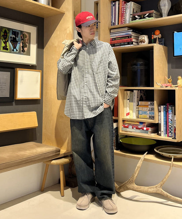 平柳 楓馬さんの「BEAMS WOMEN｜BEAMS / ワイドフィット デニムパンツ」を使ったコーディネート