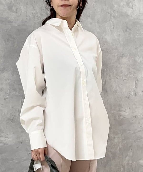 関 桂子さんの「BEAMS WOMEN｜AK+1 / ストレッチ パンツ」を使ったコーディネート