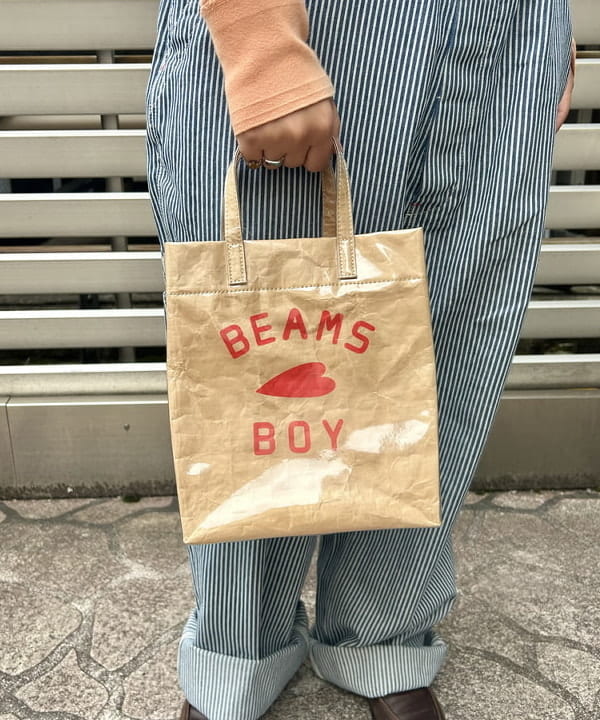 おとむさんの「BEAMS WOMEN｜BEAMS BOY / BBロゴ ショップバック」を使ったコーディネート