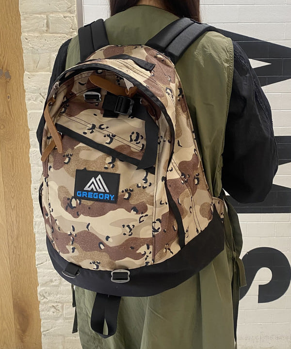 木村 海侑さんの「BEAMS WOMEN｜GREGORY × BEAMS BOY / 別注 CHOCO CHIP CAMO NICE DAY」を使ったコーディネート