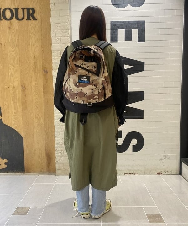 木村 海侑さんの「BEAMS WOMEN｜GREGORY × BEAMS BOY / 別注 CHOCO CHIP CAMO NICE DAY」を使ったコーディネート
