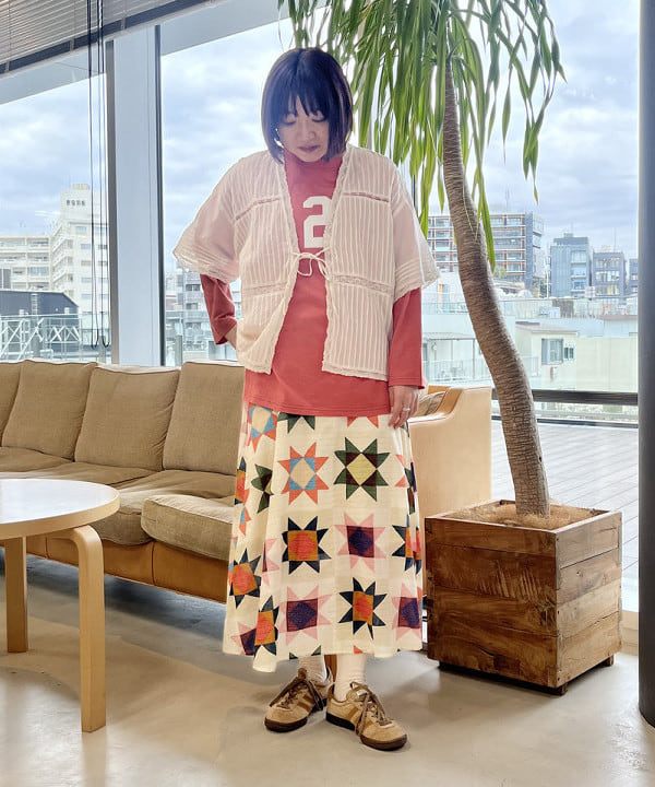 無*果様 新品未使用　BEAMS BOY ビームスボーイ　シェブロンプリントスカ BEAMS BOY（ビームス ボーイ）大判 チェック柄 ストール