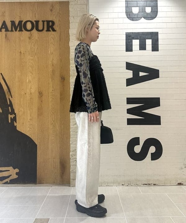 Nagumo Yukiさんの「BEAMS WOMEN｜Ray BEAMS / 箔プリント デニムパンツ」を使ったコーディネート