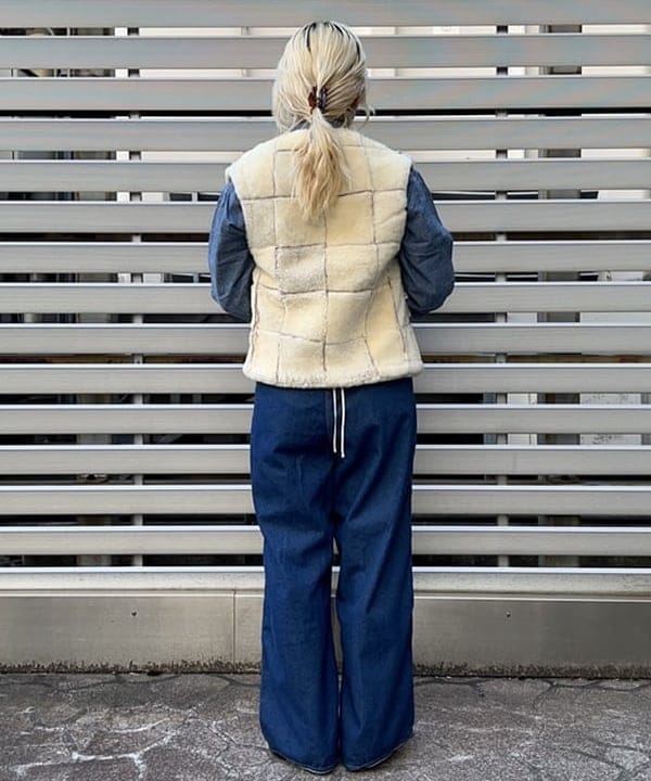 ナツハさんの「BEAMS WOMEN｜【別注】BUZZ RICKSON'S / シャンブレー ロングスリーブ シャツ」を使ったコーディネート