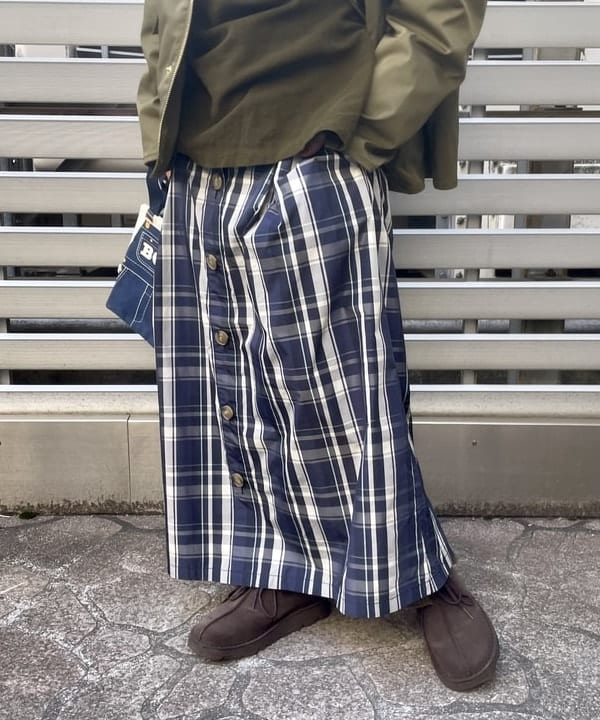 みりさんの「BEAMS WOMEN｜BEAMS BOY / オーバーオール プリントポーチ」を使ったコーディネート