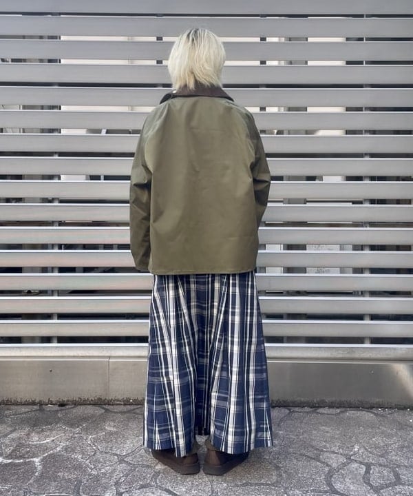 みりさんの「BEAMS WOMEN｜BEAMS BOY / オーバーオール プリントポーチ」を使ったコーディネート