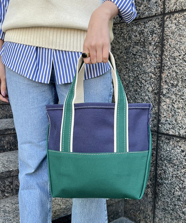 篠崎 香月さんの「BEAMS WOMEN｜L.L.Bean / Deep Bottom Deluxe Boat and Tote S」を使ったコーディネート