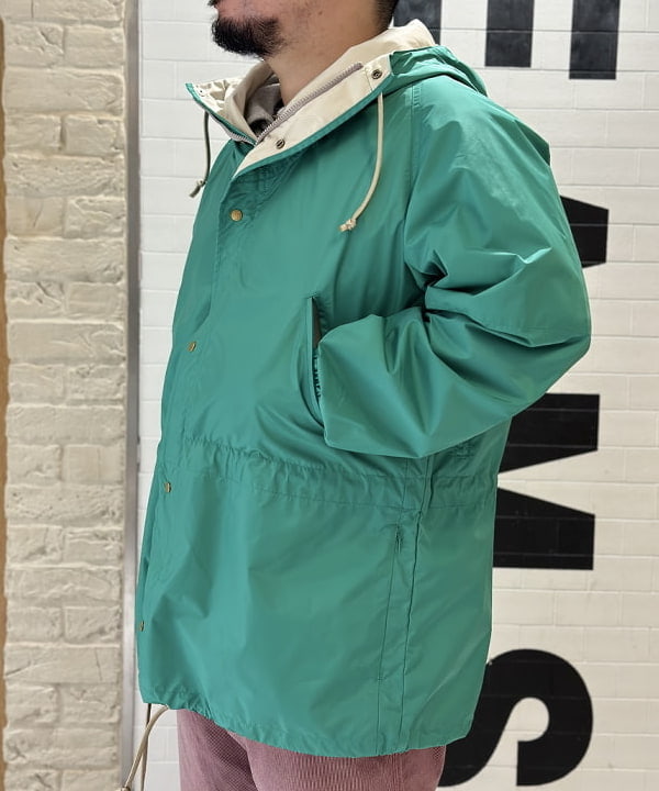 佐々木 優さんの「BEAMS WOMEN｜BEAMS PLUS / 2.5レイヤー ナイロン タッサー マウンテンパーカー」を使ったコーディネート