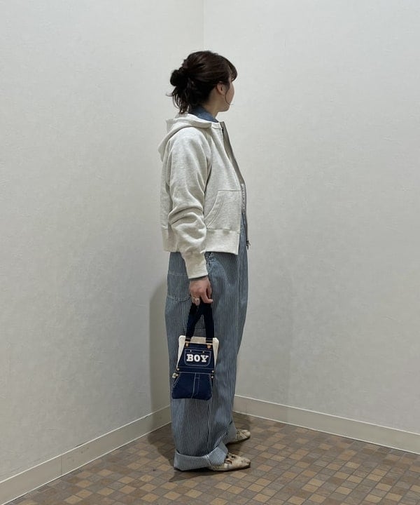るーたまさんの「BEAMS WOMEN｜BUZZ RICKSON'S / 別注 シャンブレー ロングスリーブ シャツ」を使ったコーディネート