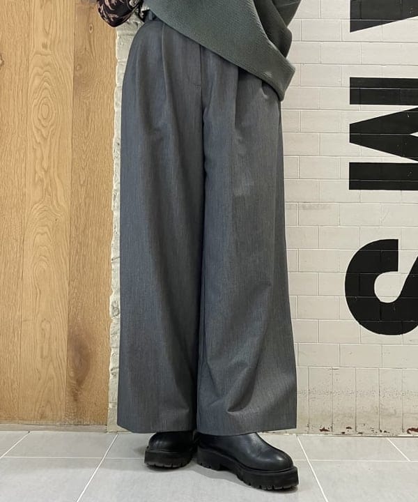 CHIHIROさんの「BEAMS WOMEN｜CHRISTIAN VILLA / レザー ミニボストンバッグ」を使ったコーディネート