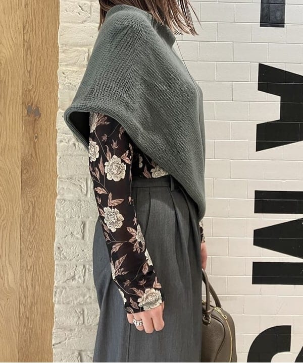 CHIHIROさんの「BEAMS WOMEN｜CHRISTIAN VILLA / レザー ミニボストンバッグ」を使ったコーディネート